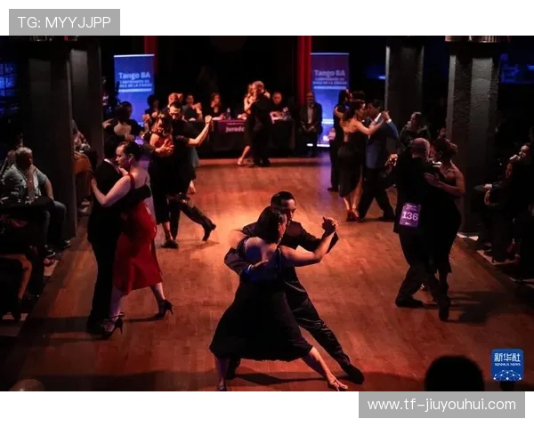 探戈舞蹈与足球结合的创意演绎探索：激情与节奏的完美融合